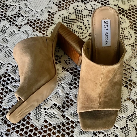 Steve Madden Heeled Slip On~Tan~Size 8 - Picture 6 of 6